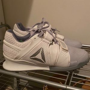 Reebok lifting shoes size 8